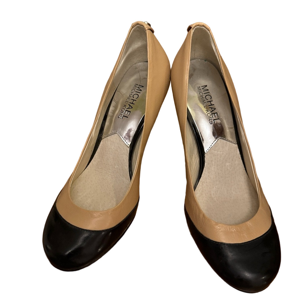 MICHAEL KORS Leather Presley Cap Two Toned Black and Tan Heels 5 1/2 5.5